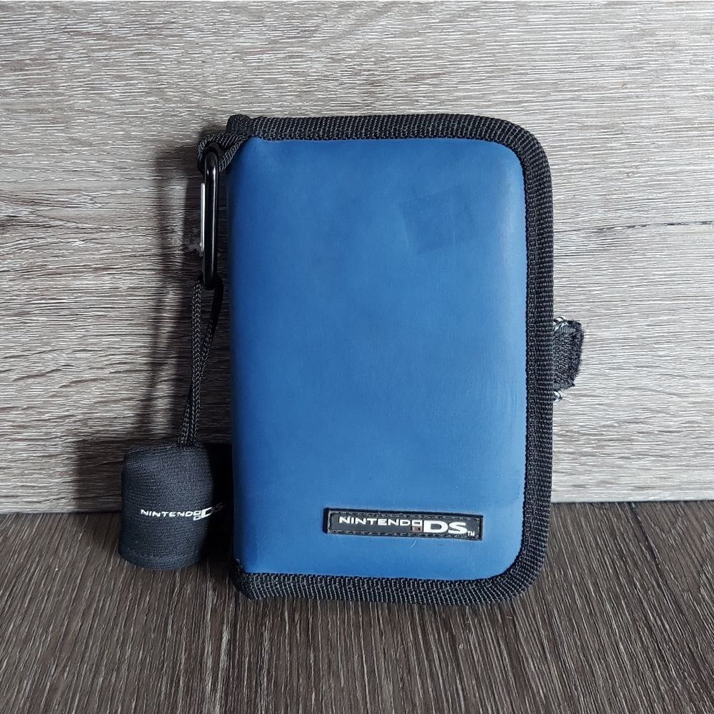 Nintendo DS Carrying Case